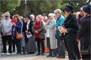 Moonta-Grave-Dressing-16